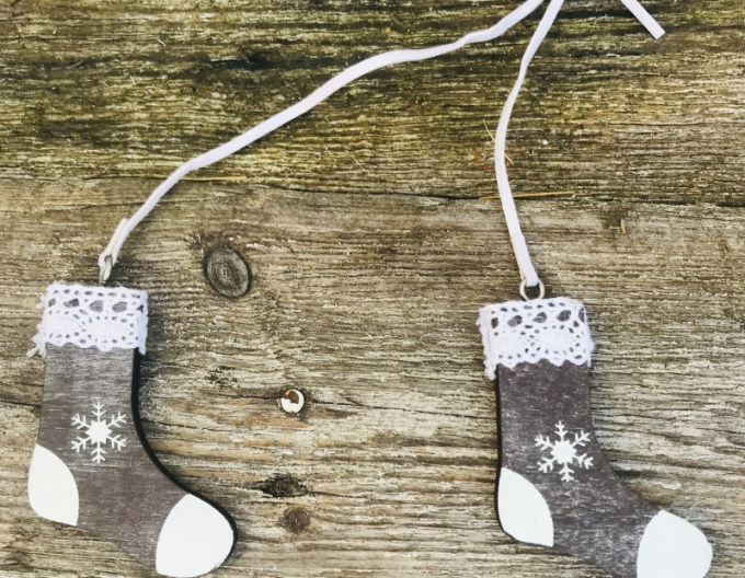 Hölzerne Socken Ornamente 2pcs