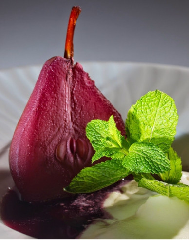 Sommersäulenbirne Krvavnička, auf Quitte, Cont. 2l