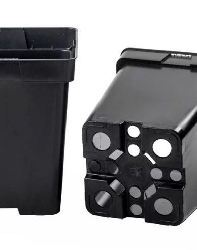 Quadratischer Kunststofftopf 5l, 18 x 21,5 cm