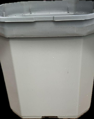 Quadratischer Blumentopf aus Kunststoff 9L, 23 x 23 cm